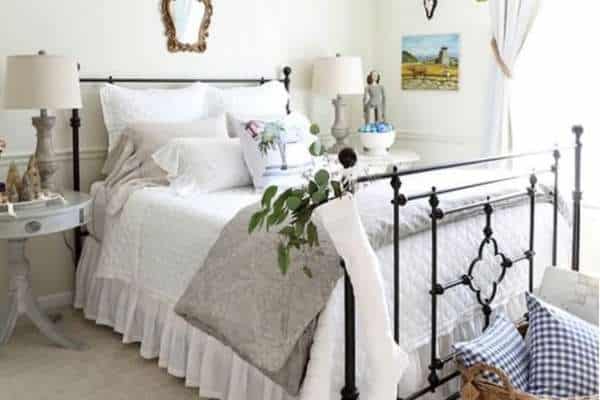 Contrast White linens with Black Iron