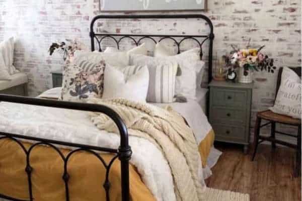 Importance of Black Iron Bed