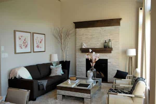 Hang Artwork Above The Sofa Table
in  Decorate A Sofa Table
