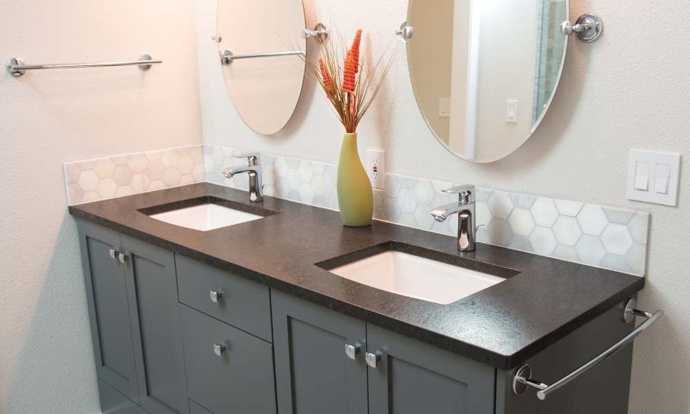 Display a Vase Between Double Sinks 