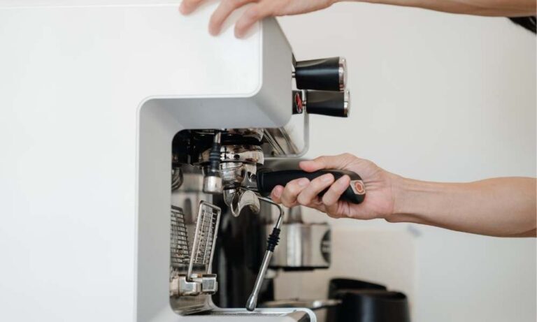 How To Clean A Delonghi Espresso Machine - HomeEPlanner Clean delonghi espresso machine