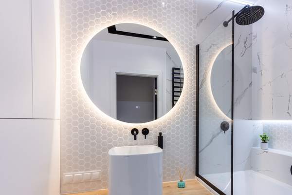 Can Bathroom Night Lights Be Left On All Night?