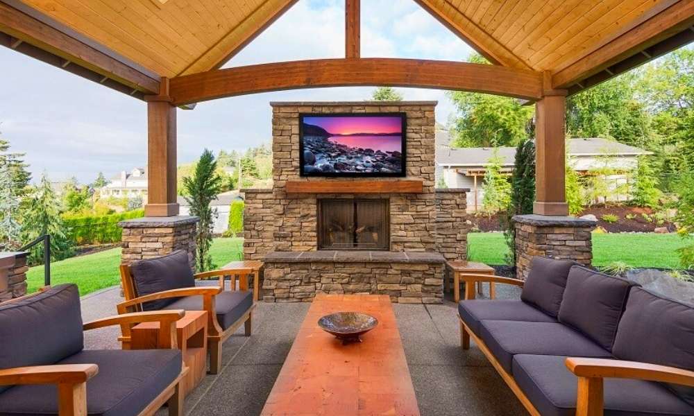  TV Under A Pergola