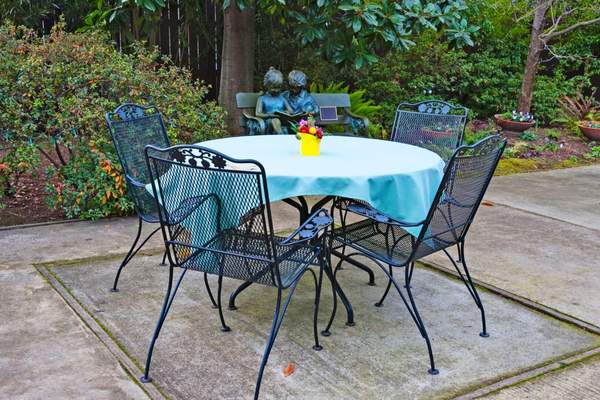 A Sumptuous Tablecloth patio table