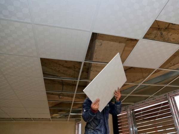 Suspended Ceiling bathroom