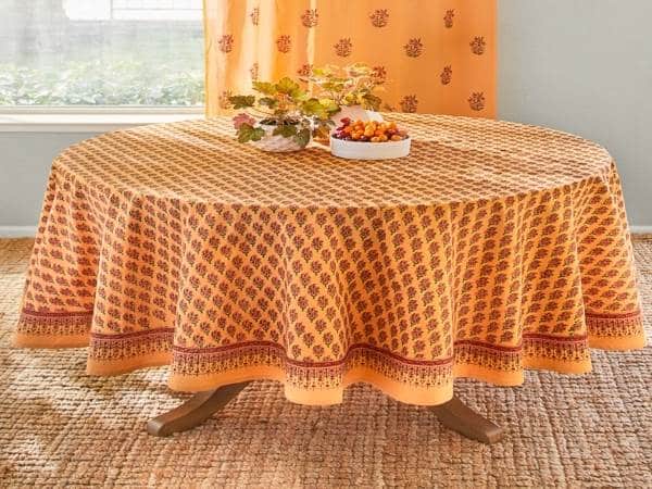  Tablecloth