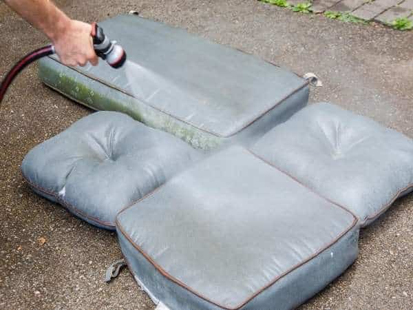 cleaning outdoor cushions