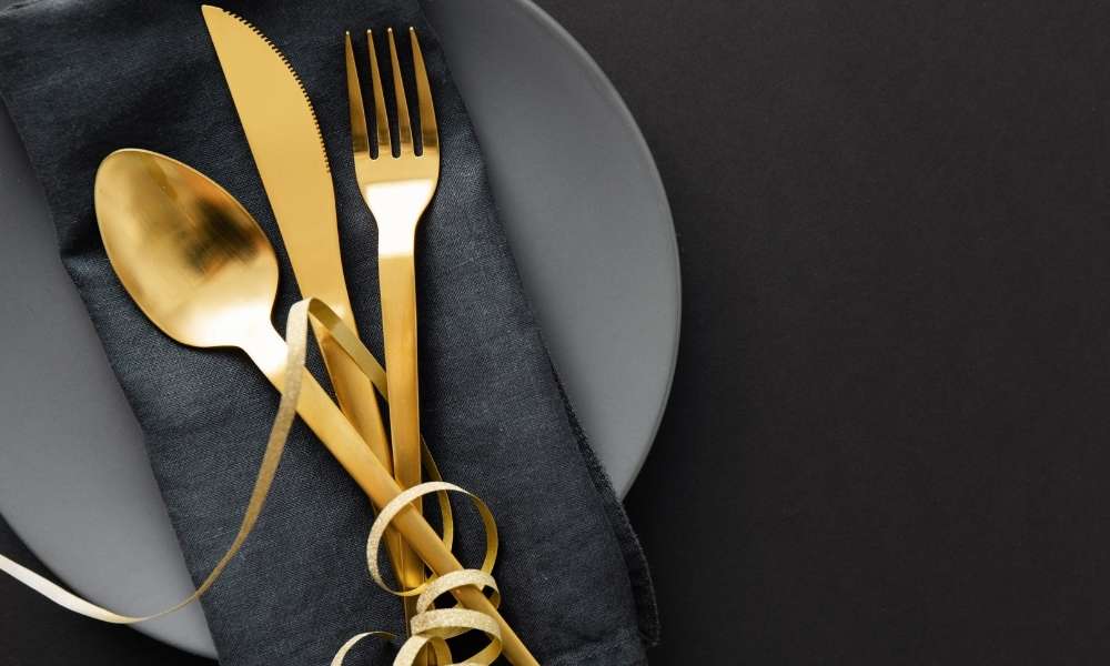 Gold Cutlery in Gold And Silver Dining Room 