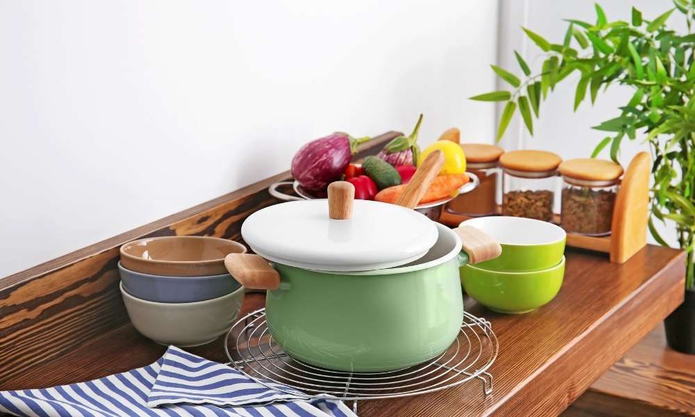 How To Clean Discolored Enamel Cookware