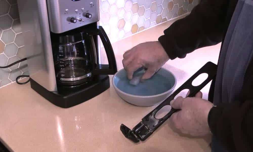 How To Clean A Cuisinart Coffee Maker