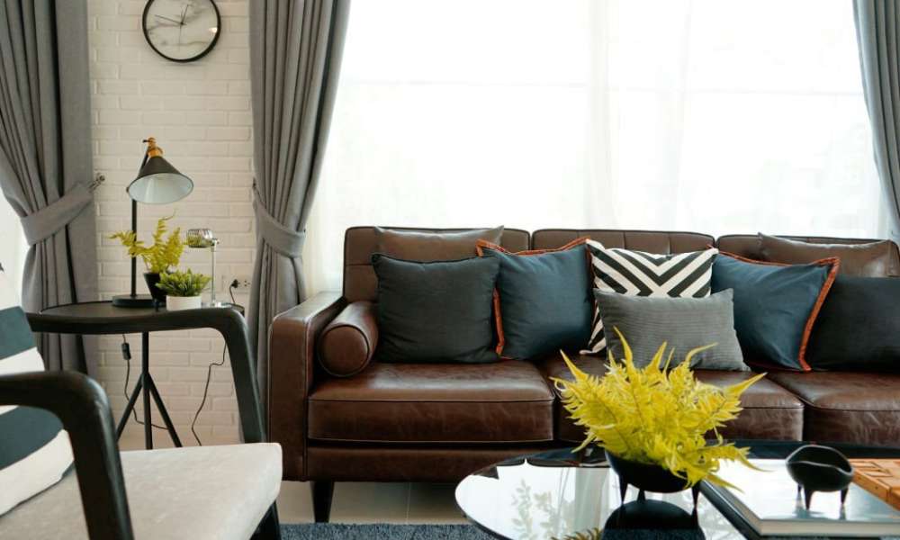 What Colour Curtains Go With Brown Sofa And Cream Walls