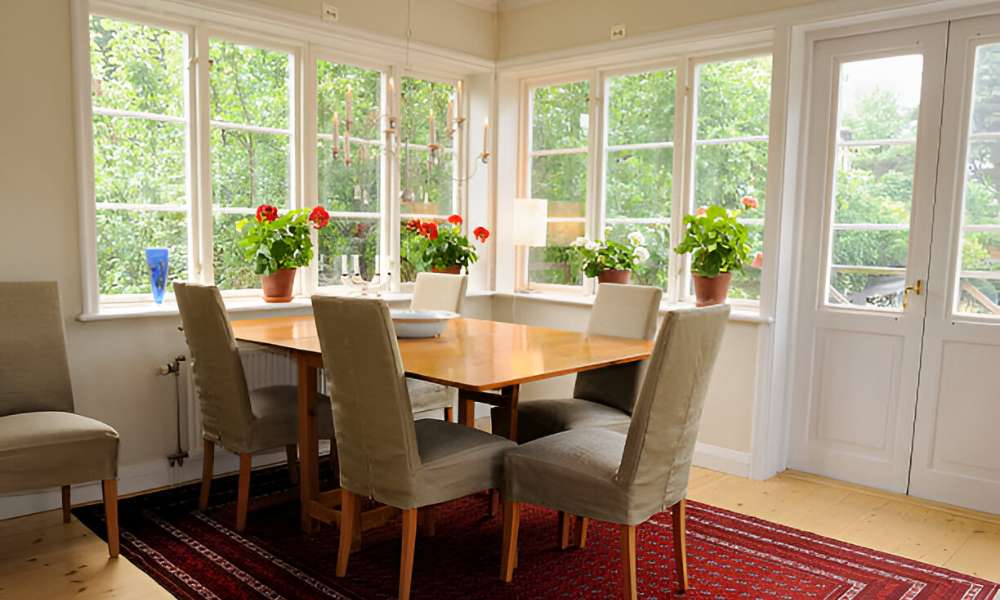 What Size Rug For Dining Table