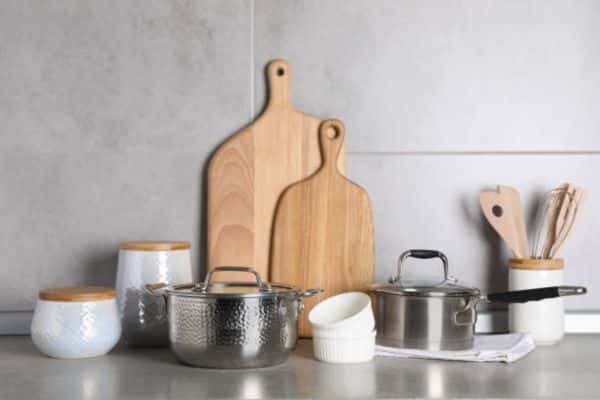 Choosing the Right Cutting Boards for Display