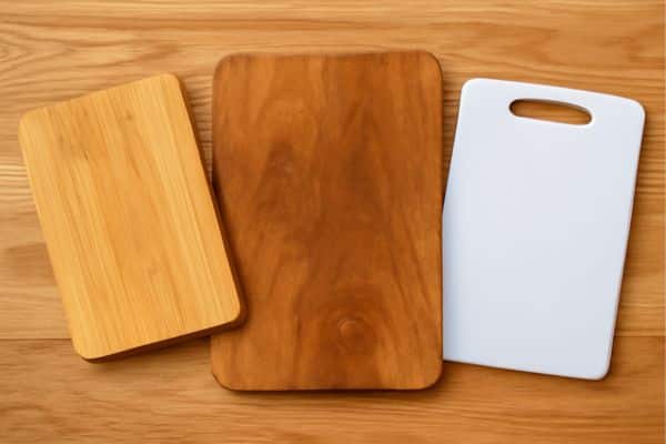 Different Types of Cutting Boards and How Warping Affects Each
