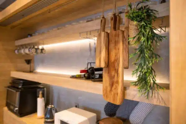 Smart Tips for a Clean and Safe Display
