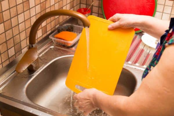 Tips to Keep Your Plastic Board Clean Longer