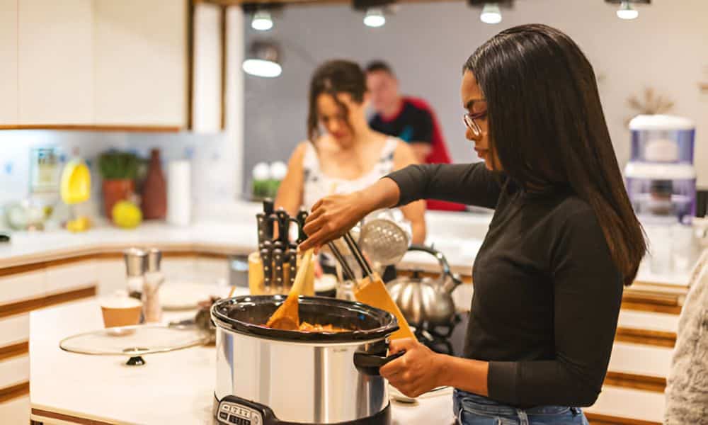 How To Use A Slow Cooker For The First Time