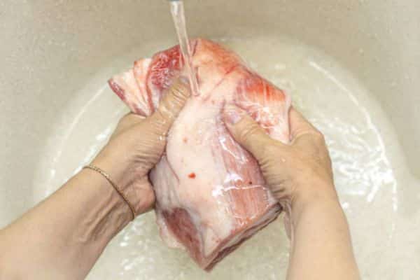 Rinse the ham hock to Cook Ham Hock in Slow Cooker