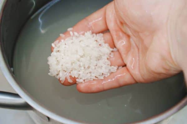 01. Rinse the rice