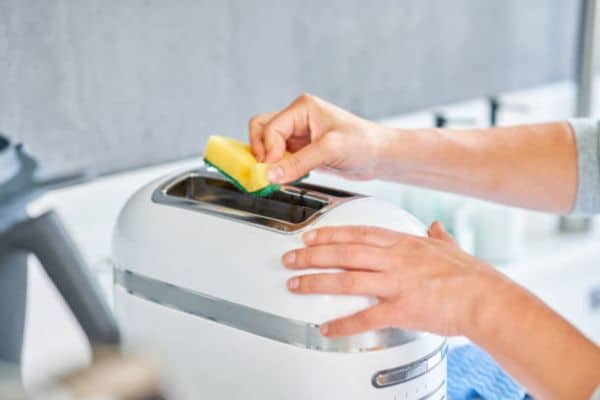 How to Clean a Toaster: Step-by-Step