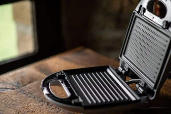 Pro Tips to Keep Your Sandwich Toaster Cleaner for Longer