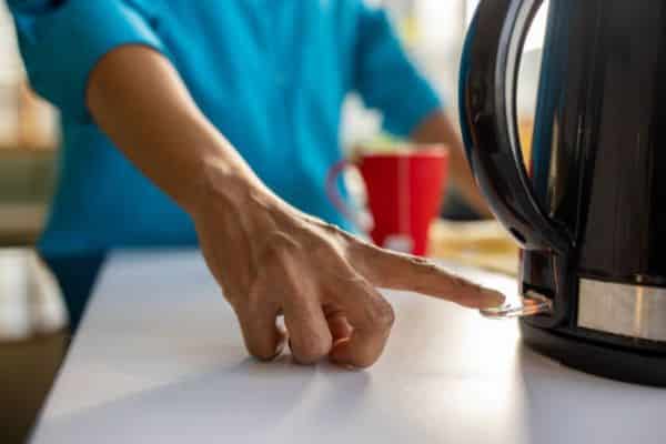 Step-by-Step: How to Use Electric Kettle for the First Time
