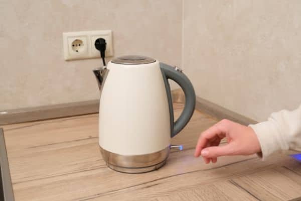 Electric Kettle Deep Cleaning Methods (Monthly Routine)