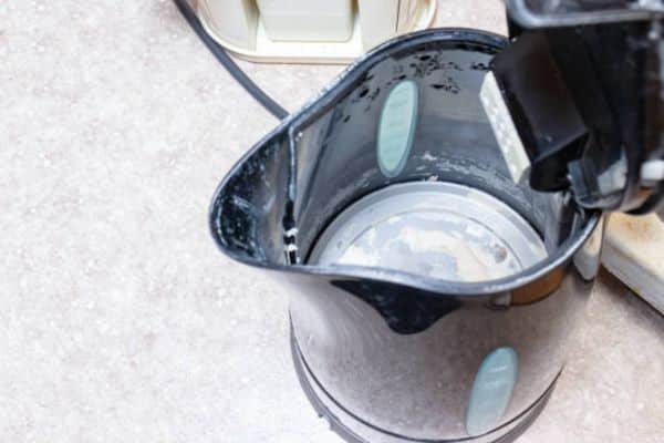 What NOT To Do When Cleaning Burnt Milk From A Kettle
