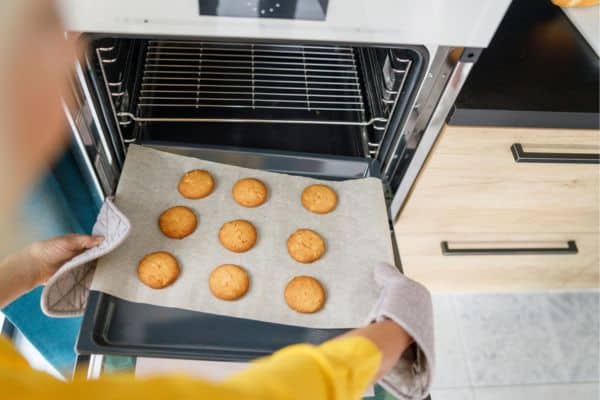 How Aluminium Conducts Heat During Baking