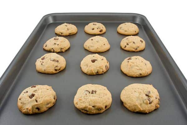 How To Stop Cookies Sticking To Baking Tray