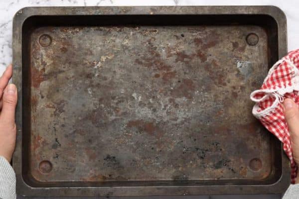 Residue Build-Up On The Tray