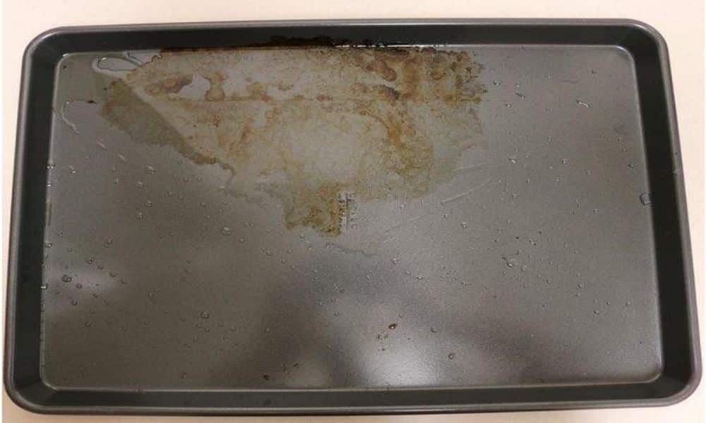 Why Does Food Stick To Baking Tray